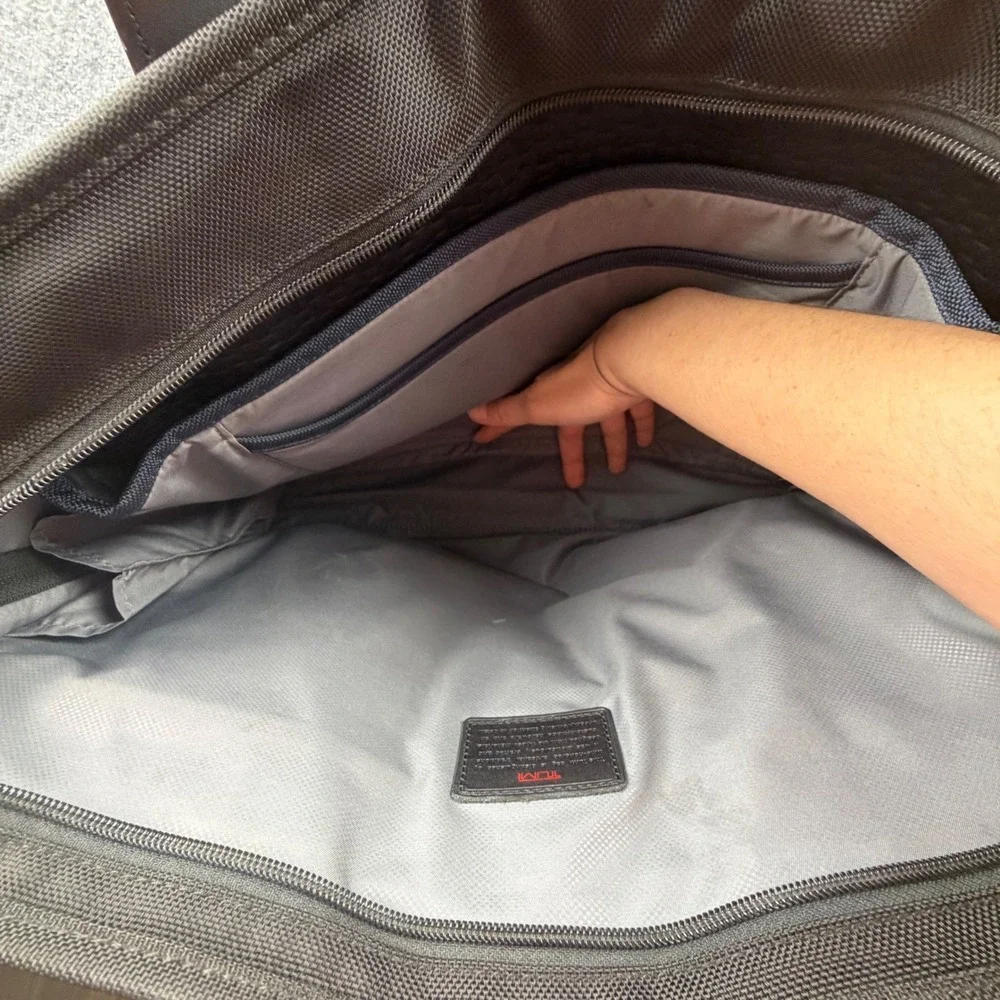 Tumi‎ Alpha Ballistic Nylon Slim Deluxe Portfolio Briefcase Black Mens